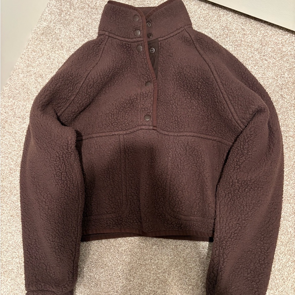 ❗️SOLD❗️Aritzia Sunday best polar tech fleece buttoned pullover $110
